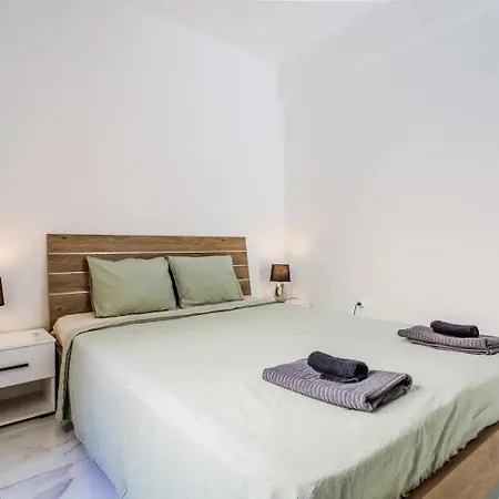Cozy 1 Min To The Apartment Larnaca