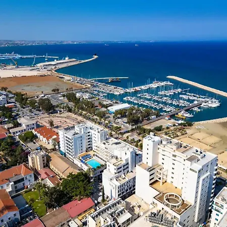 Cozy 1 Min To The Apartment Larnaca